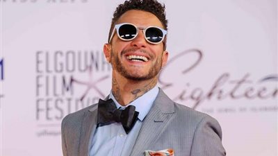 أحمد الفيشاوي في مرمى نيران الجمهور بسبب حقيبة أموال (فيديو)