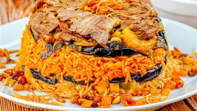 طريقة عمل مقلوبة باللحم بخطوات بسيطة