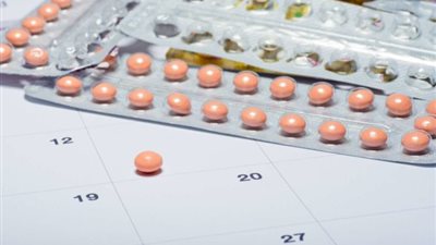 أمريكية تُصاب بأورام على الكبد بسبب حبوب منع الحمل «تحذير للنساء»