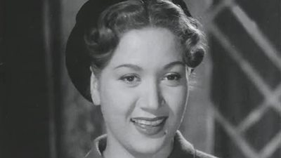 في ذكرى ميلادها | محطات في حياة هدى سلطان وزيجاتها الخمسة