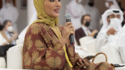 الشيخة موزا بنت ناصر |  قائدة نهضة التعليم في قطر ومبعوث اليونسكو