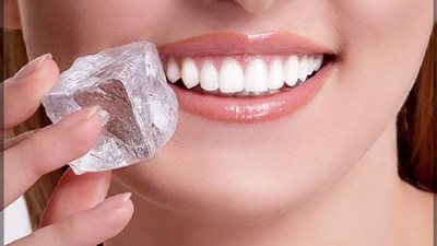 تفسير حلم أكل الثلج في المنام للمتزوجة دلالة على الإحباط من هذا الأمر