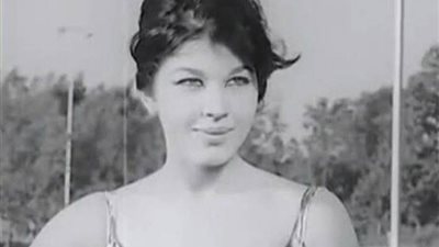 وصية شويكار ومصير ملابسها وشروط تحويل حياتها لمسلسل (فيديو)