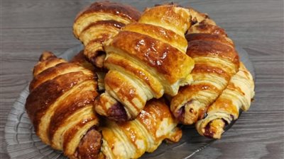 طريقة عمل الكراسون المقلي بالشيكولاتة في مطبخك