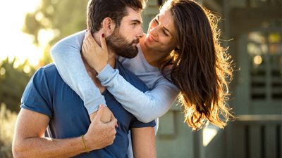 كيف تجذبين رجل برج السرطان؟ «متطلبيش فلوس»