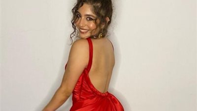 10 إطلالات للجميلة مايان السيد بالأحمر كلها شقاوة