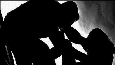 عودة سفاحين الفتيات | شاب يمزق وجه فتاة بـ«كتر» لفسخها الخطوبة