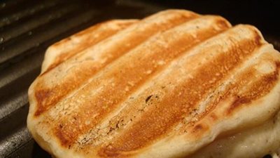 طريقة عمل الوافل بدون ماكينة في المنزل