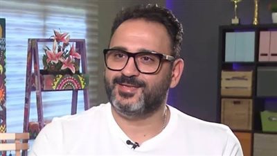 أكرم حسني يكشف سر خوفه الشديد من المرض