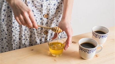 5 فوائد لخلطة العسل للمتزوجين 