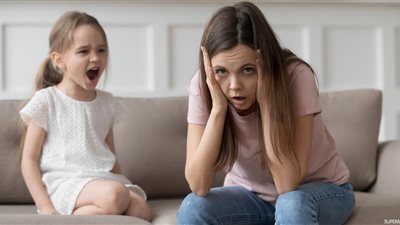 4 أشياء تدمر علاقتك بطفلك أبرزها المقارنة