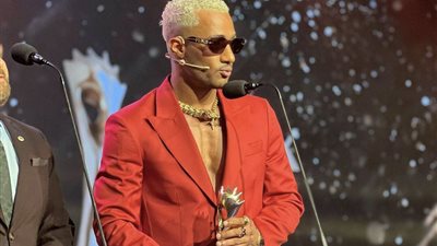 بالفيديو.. صلح محمد رمضان ونوال الزغبي في حفل الموركس دور