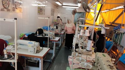 300 فرصة تدريب لسيدات القاهرة والإسكندرية وبني سويف على 6 مهن