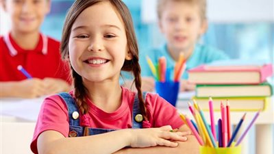 قبل بدء الدراسة.. 3 أنواع من الأدوات لا تشتريها لأولادك الطلاب