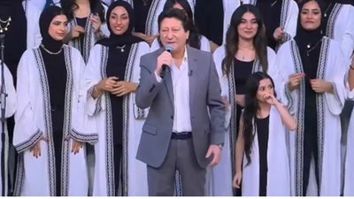 محمد الحلو يتألق على مسرح منى الشاذلي في ذكرى انتصار أكتوبر