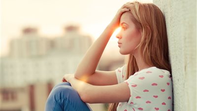 4 علامات تكشف الشخصية الساذجة «أبرزها الثقة بالناس»