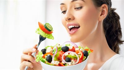 8 أطعمة تعزز الخصوبة «لو مقبلة على الزواج»