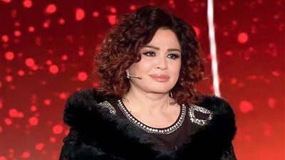 إلهام شاهين عن تكريمها في مهرجان الإسكندرية السينمائى : «أنا عروسة»