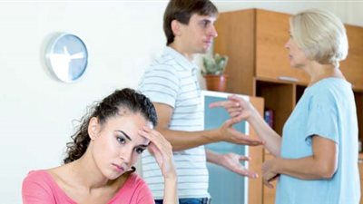 6 خطوات للتعامل مع الزوج ابن أمه «بلاش العند»