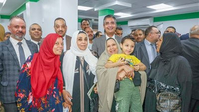 رئيس البريد يتفقد مكاتب الدقهلية لمتابعة حركة انتظام صرف المعاشات