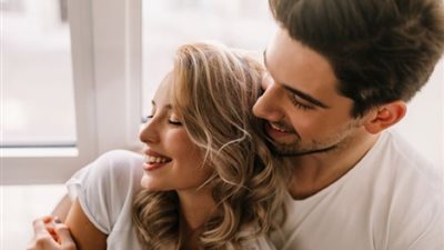 علامات غرام الرجل.. برجه يكشف لك خريطة مشاعره