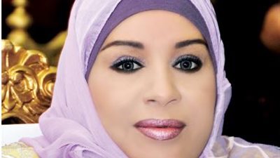 سعيدة بنت خاطر الفارسي | شاعرة عمانية دكتورة في شعر المرأة الخليجية