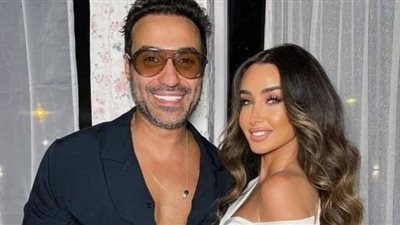 هنا الزاهد تعلن انفصالها رسميا عن أحمد فهمي (صور)