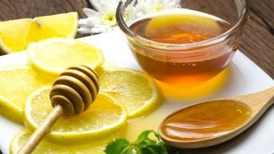 4 فوائد لتناول الليمون بالعسل 