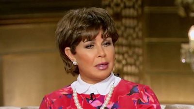 نجوى إبراهيم ترد على مطالبتها بالاعتزال: «عندي سرطان وهموت قريب» (فيديو)