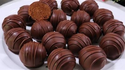 طريقة عمل كرات الشوكلاتة في المنزل 
