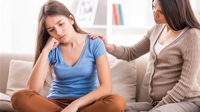 كيف اتعامل مع ابنتي الحقودة التي لا تسامح بسهولة؟ (إنفوجراف)