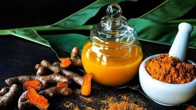 ماء الكركم دواء طبيعي لأمراض الأمعاء | 4 فوائد مذهلة