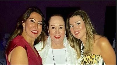 والدة رانيا فريد شوقي تتعرض لوعكة صحية