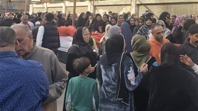 سيدات مصر يحتشدن أمام صناديق الانتخابات الرئاسية (صور)