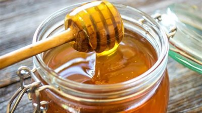 أضرار تناول عسل النحل (إنفوجراف)