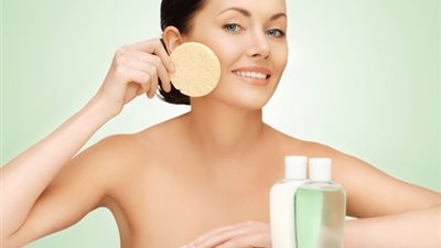 خطوات روتين العناية بالبشرة قبل النوم ( صور)