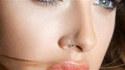 5 مخاطر صحية لموضة ثقب الأنف