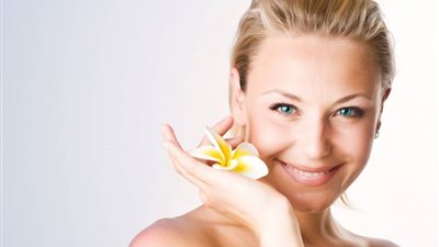 6 نصائح للحصول على بشرة متوهجة قبل العام الجديد 