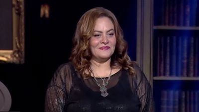 كاملة أبو ذكري توضح حقيقة دخولها في «خناقة ضرب» مع انتصار