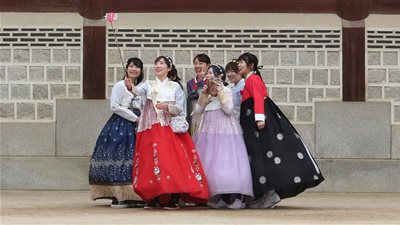 صفات تتميز بها المرأة الكورية (إنفوجراف)