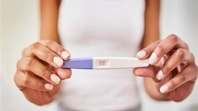 كيف تعرفين أنك حامل في اختبار الحمل وطريقة عمل الجهاز؟