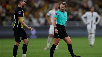 الحكمة الأمريكية توري بينسو تدير مباراة الأهلي وأوراوا الياباني بكأس العالم للأندية