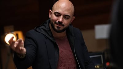 محمود العسيلي يكشف سبب فشل زواجه أكثر من مرة (فيديو)