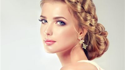  تسريحات شعر أنيقة وجذابة لسهرة رأس السنة 2024