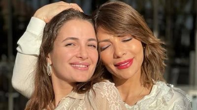 أصالة ترزق بحفيدتها الأولى وتطلق عليها «جيهان» (صور)