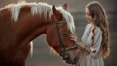 تفسير رؤية الحصان فى المنام للعزباء والحامل