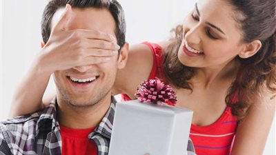 7 أفكار لهديا تسعد زوجك في الكريسماس