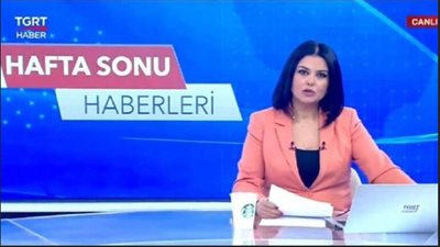 فصل مذيعة شهيرة بعد ظهورها بكوب يحمل لوجو إحدى شركات المقاطعة