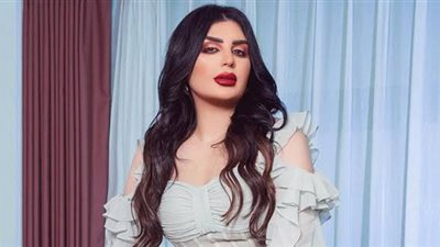 خطوبة الفنانة العراقية أصيل هميم ورسالة مؤثرة من والدها (صور)