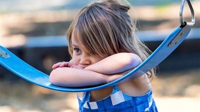 3 أسباب لإصابة الطفل بالتوحد 